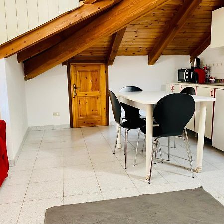 Apartamento Casa Dei Leoni Aosta Exterior foto