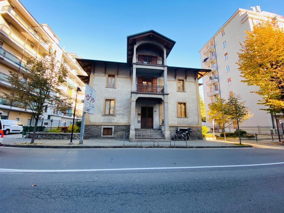 Apartamento Casa Dei Leoni Aosta Exterior foto