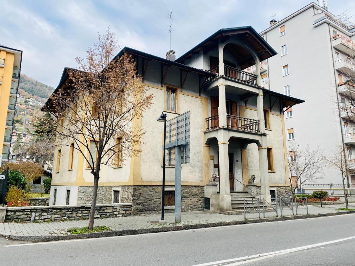 Apartamento Casa Dei Leoni Aosta Exterior foto