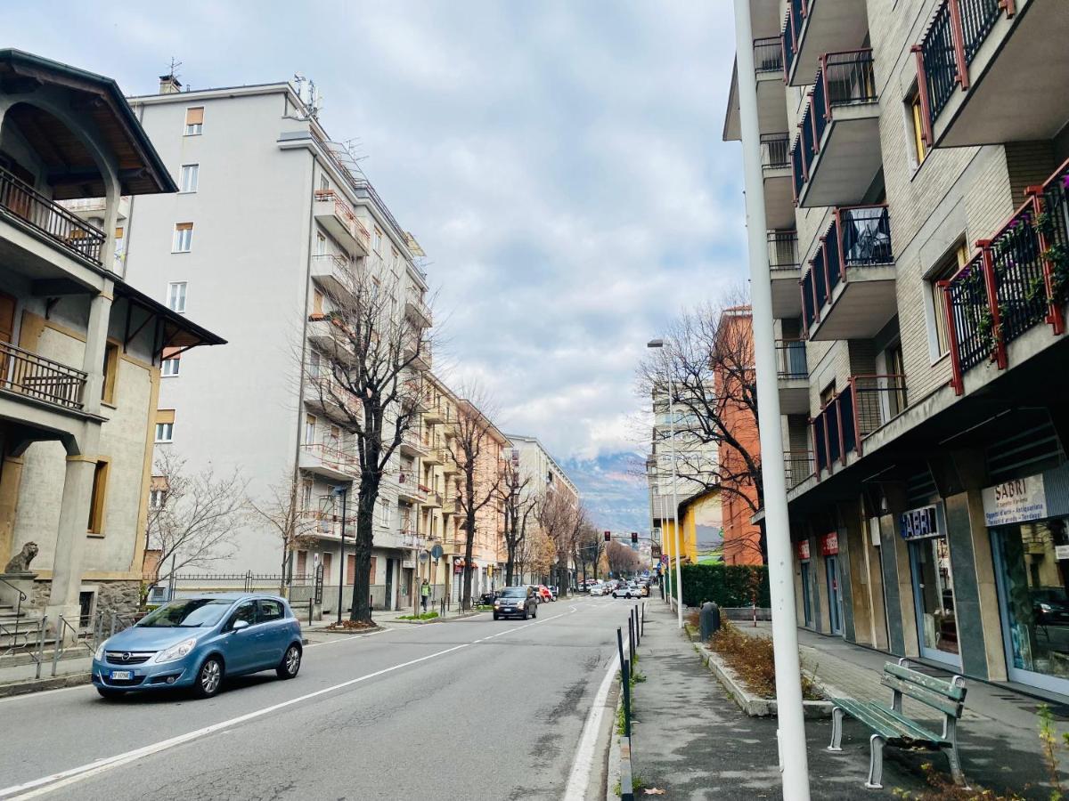 Apartamento Casa Dei Leoni Aosta Exterior foto